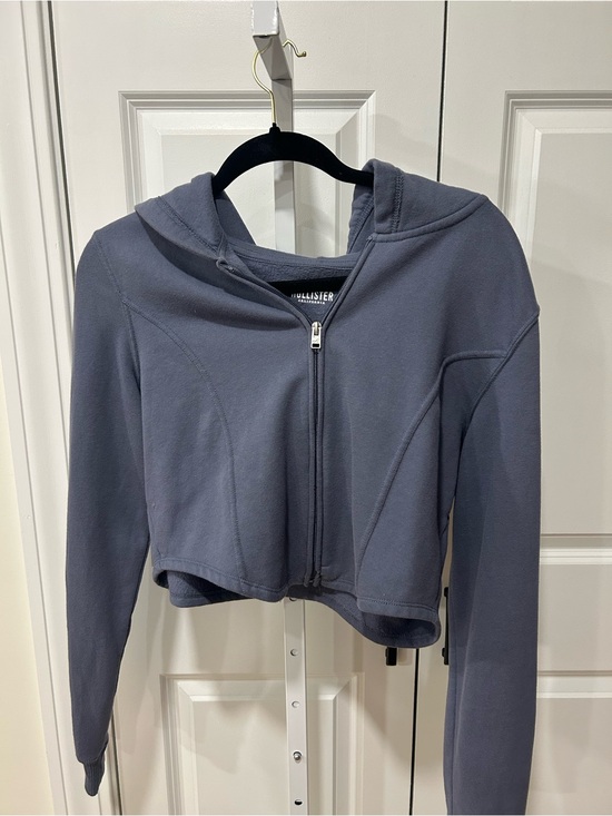 Hollister Tops - Hollister Women's Cropped Zip Hoodie